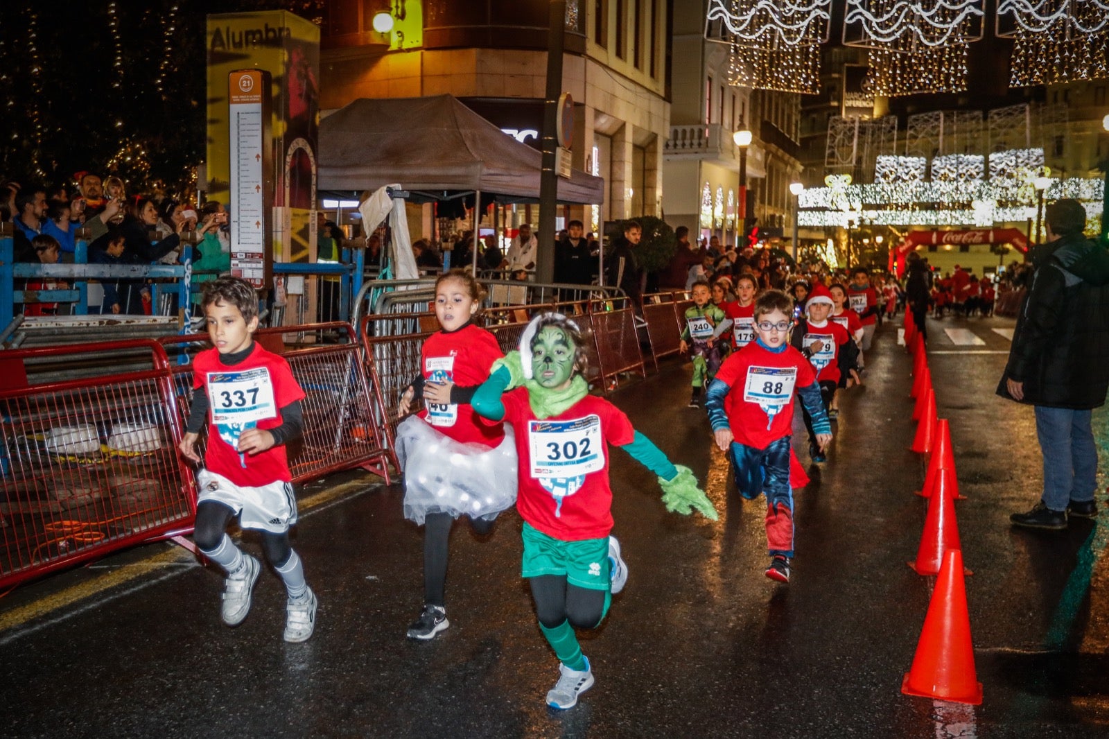 Carrera Nocturna de Disfraces de Granada. 