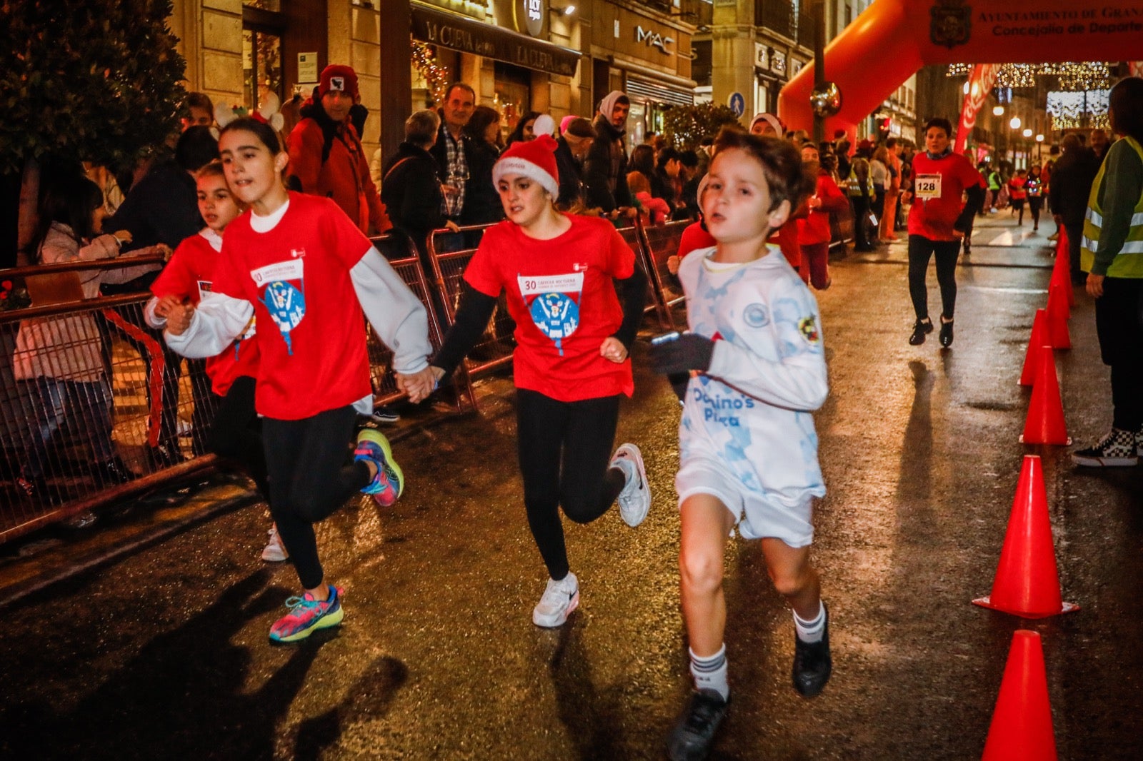Carrera Nocturna de Disfraces de Granada. 
