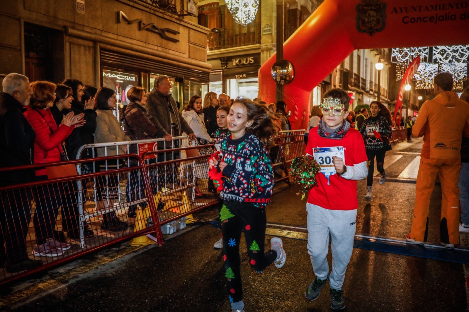 Carrera Nocturna de Disfraces de Granada. 