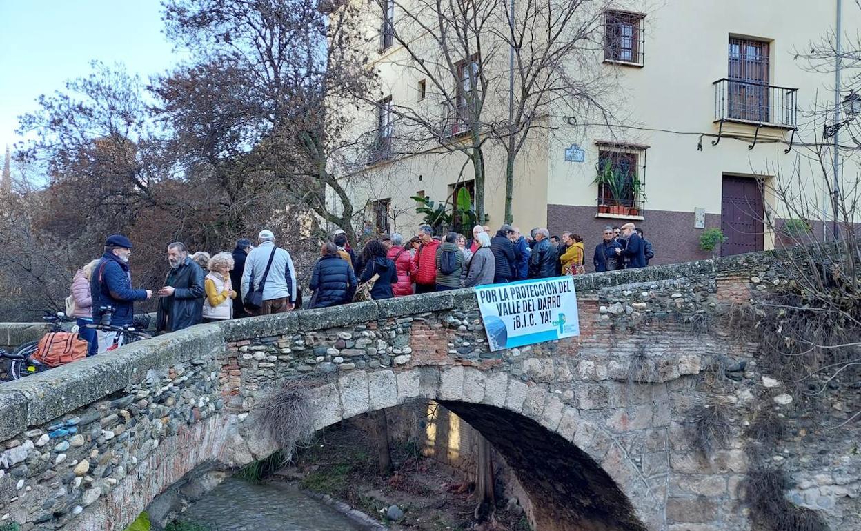 Concentración para solicitar la declaración BIC del Valle del Darro.