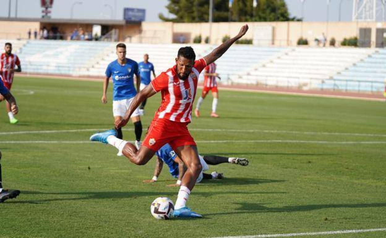 Mercado : Dyego Sousa quiere seguir en el Almería