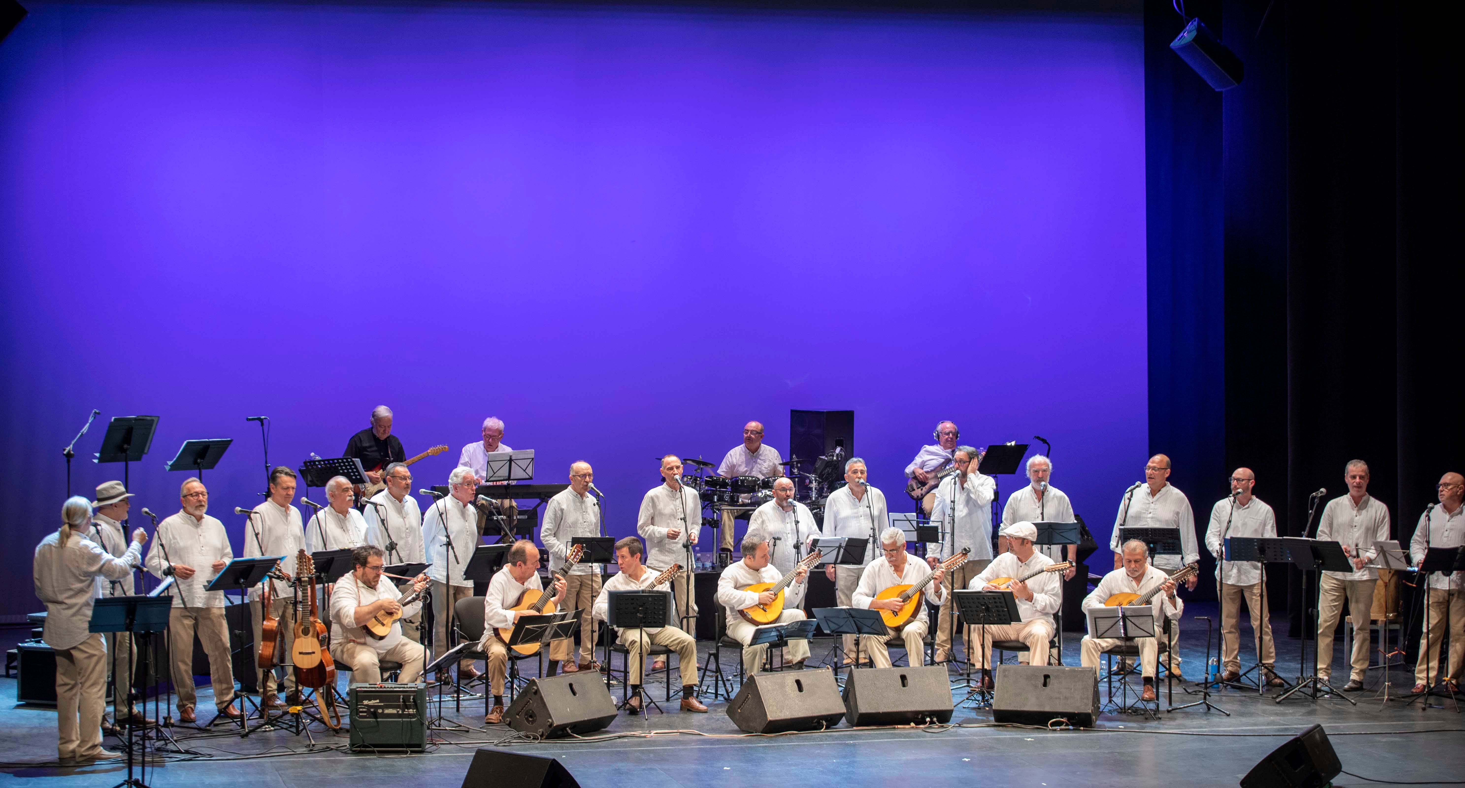 Almenara concierto de villacicos Almería | Almenara llevará sus villancicos más corales al Auditorio Maestro Padilla