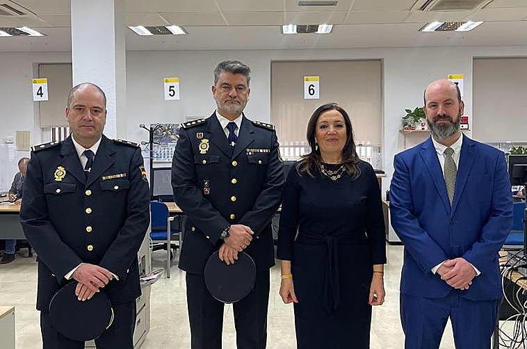 Catalina Madueño con Pedro Garrido, Adriano Rubio y Antonio Navarro.