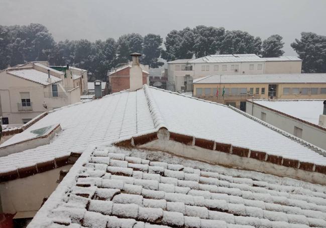 Tejados nevados en Albanchez de Mágina.