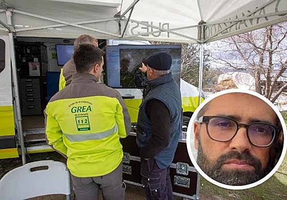 El puesto de mando avanzado con la imagen de Iván Montiel a la derecha.