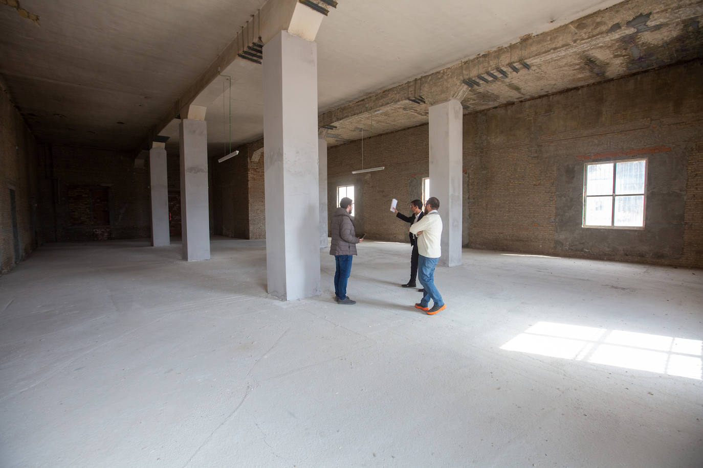Dentro de Cetarsa, el edificio dormido de Granada