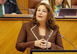Carmen Crespo en el Parlamento de Andalucía.