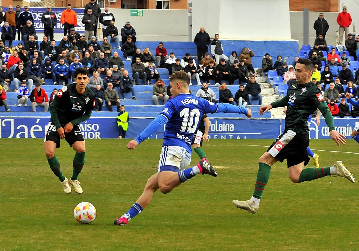 Fermín López actuó en varios roles del centro del campo en el partido contra el Racing de Ferrol.