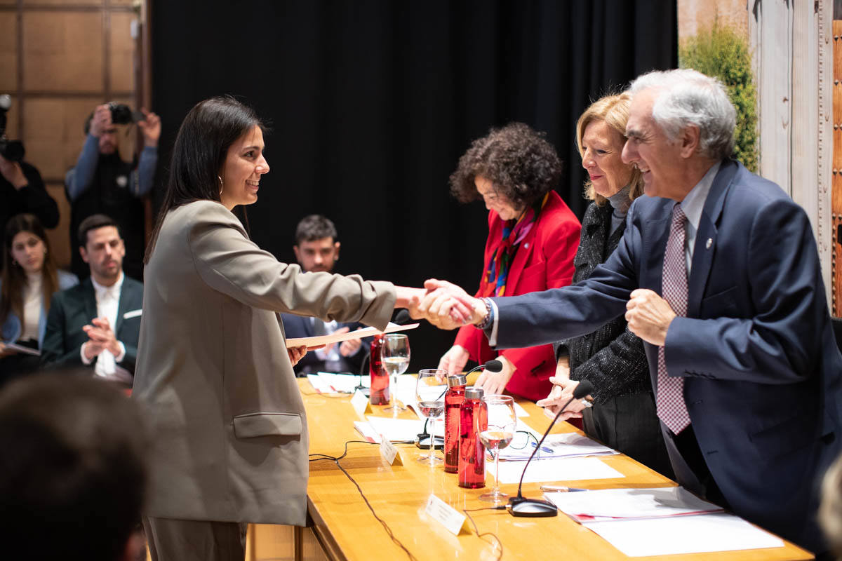 Acto de entrega de los Premios Talento estudiantado de la UGR