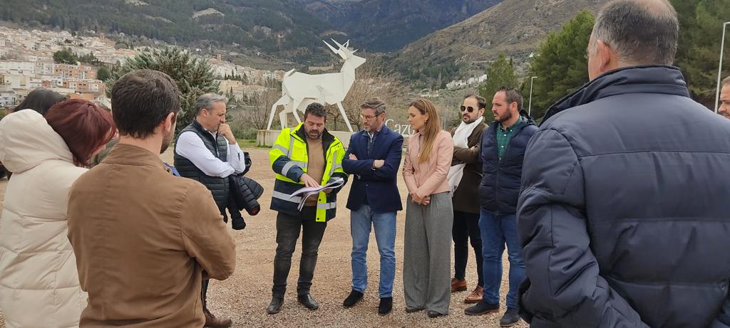 Visita a la carretera A-319 para conocer la adecuación del firme.