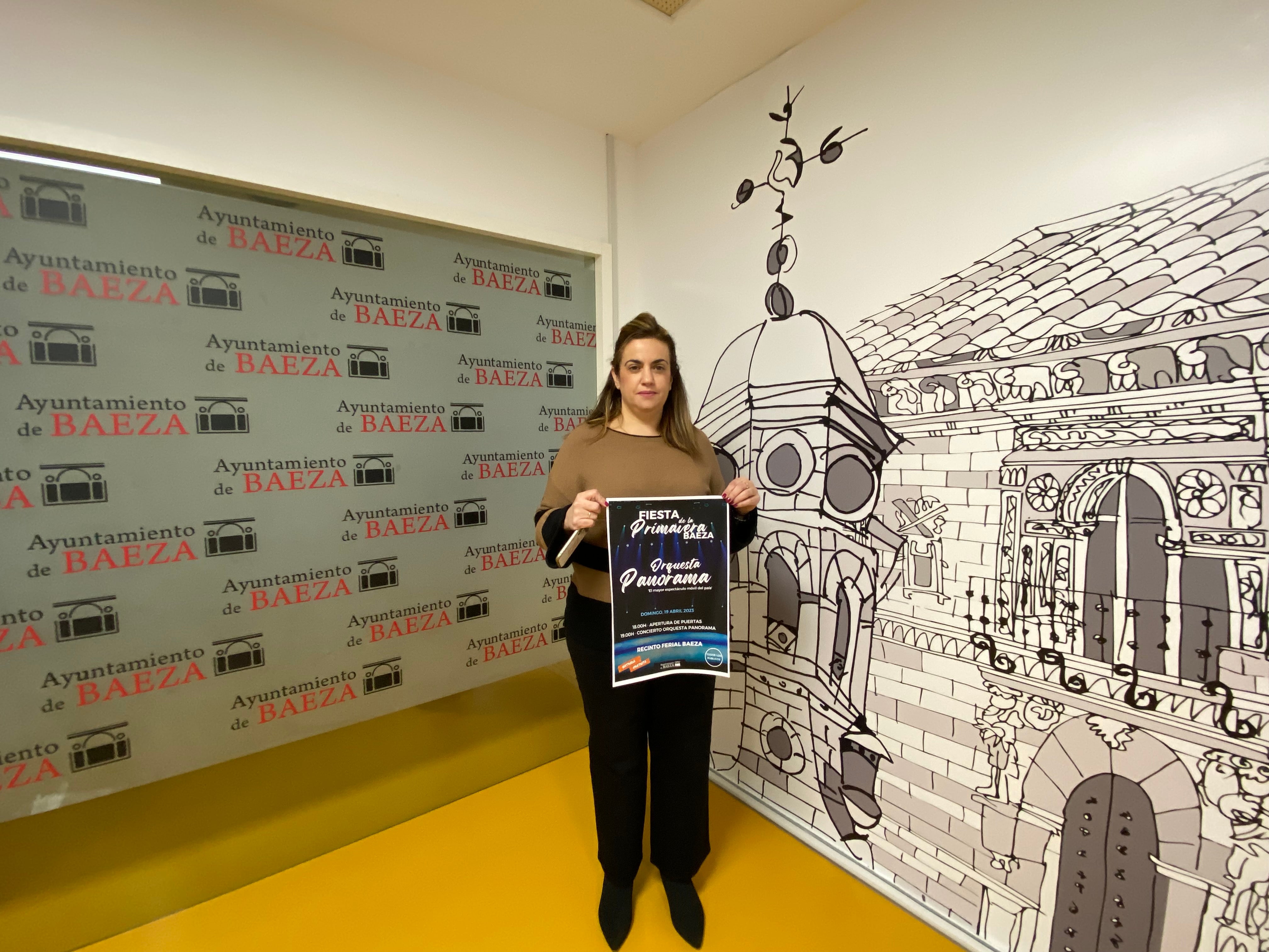 La concejala de Festejos, Beatriz Martín, durante la presentación de la Fiesta de la Primavera.