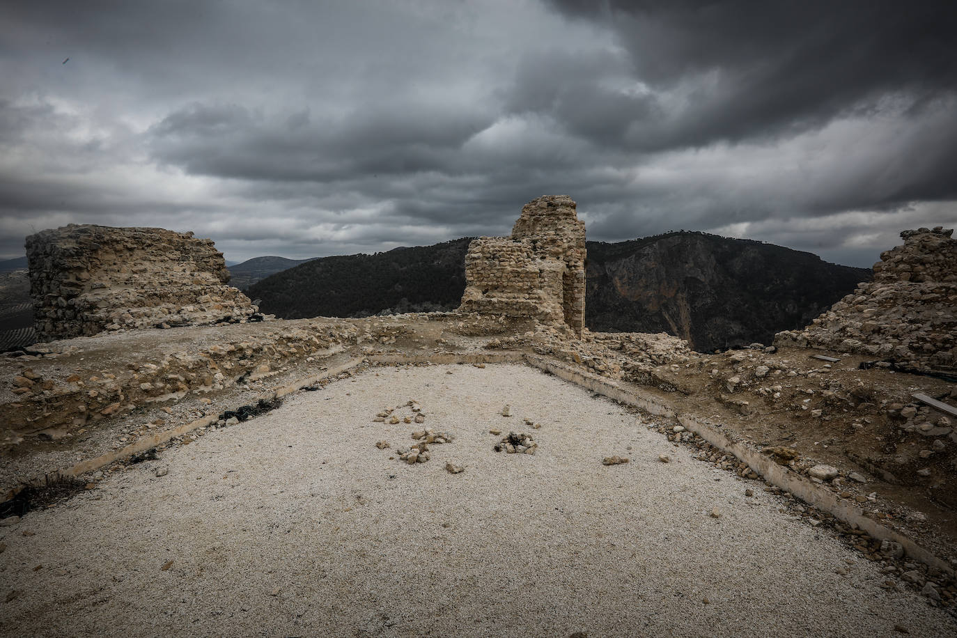Imagen secundaria 1 - El castillo está cerrado a la visita pública. 
