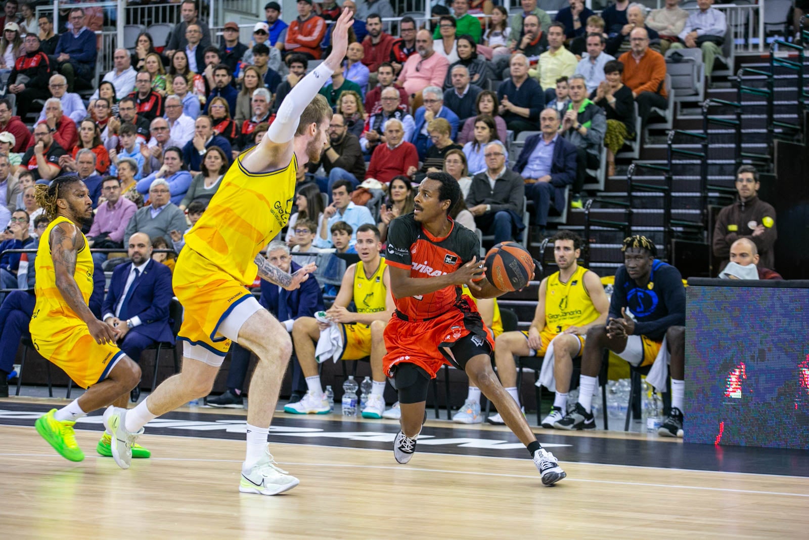 Las imágenes del Covirán Granada - Gran Canaria