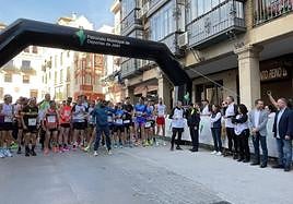 Inicio de la carreta-caminata organizada por la cofradía de la Buena Muerte.