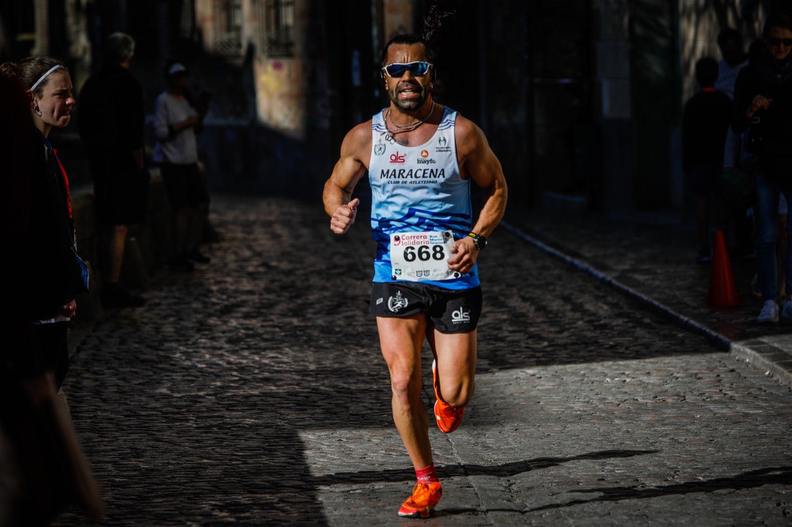 Encuéntrate en la Carrera del Ave María de Granada