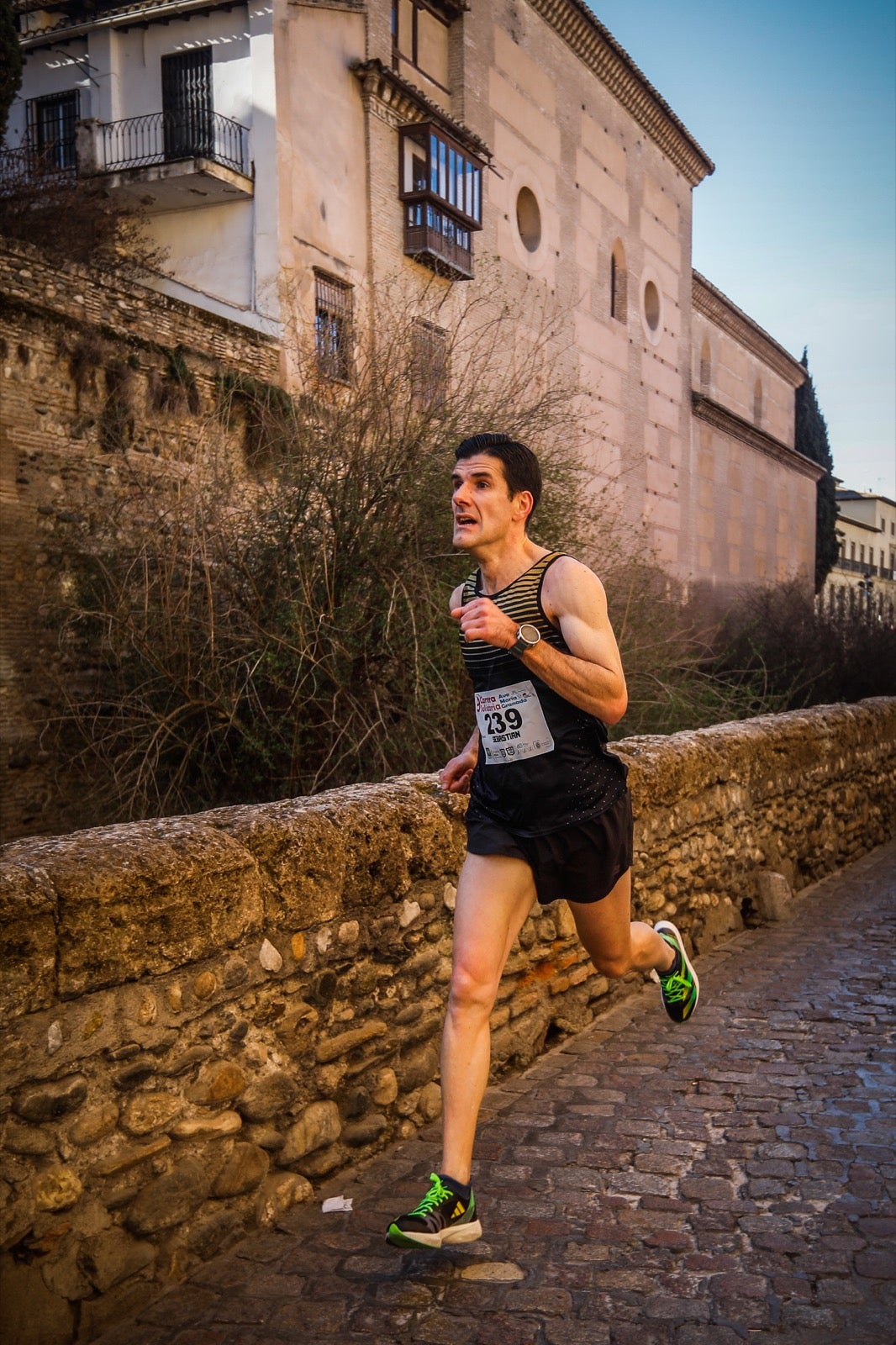 Encuéntrate en la Carrera del Ave María de Granada