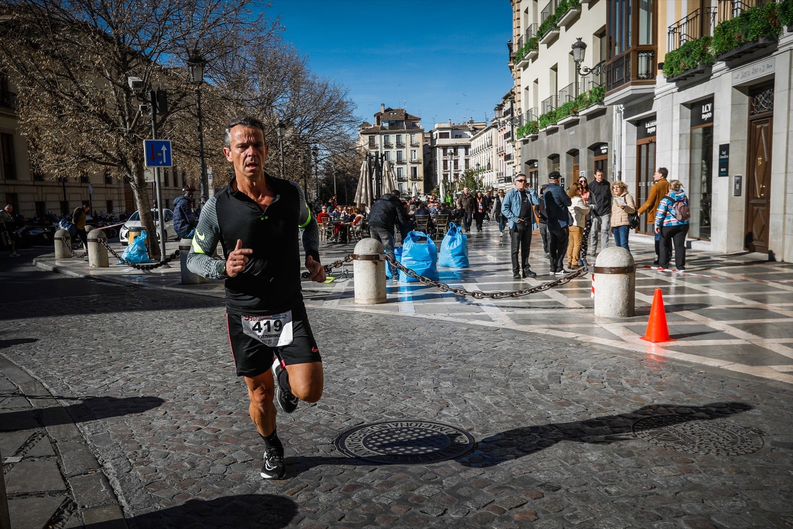 Encuéntrate en la Carrera del Ave María de Granada