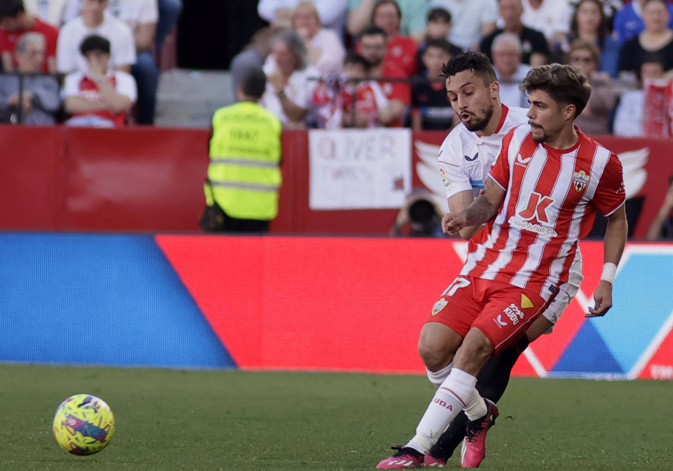 Las imágenes de la derrotas del Almería ante el Sevilla