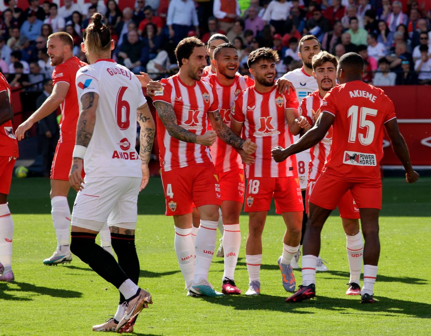 Las imágenes de la derrotas del Almería ante el Sevilla