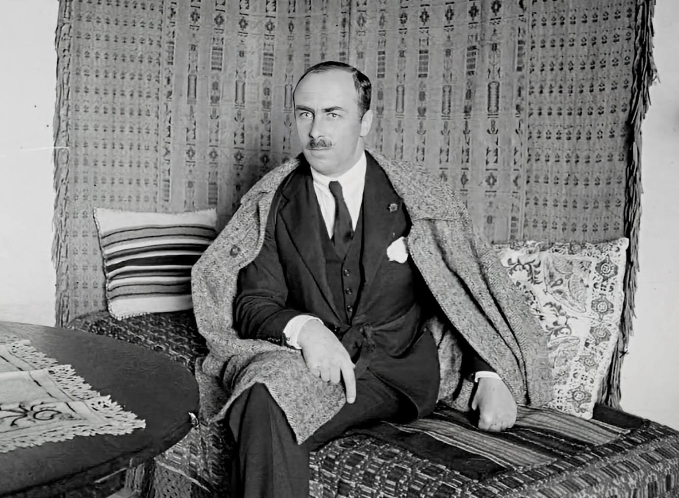Torres Balbás tomó posesión como arquitecto conservador de la Alhambra en abril de 1923.
