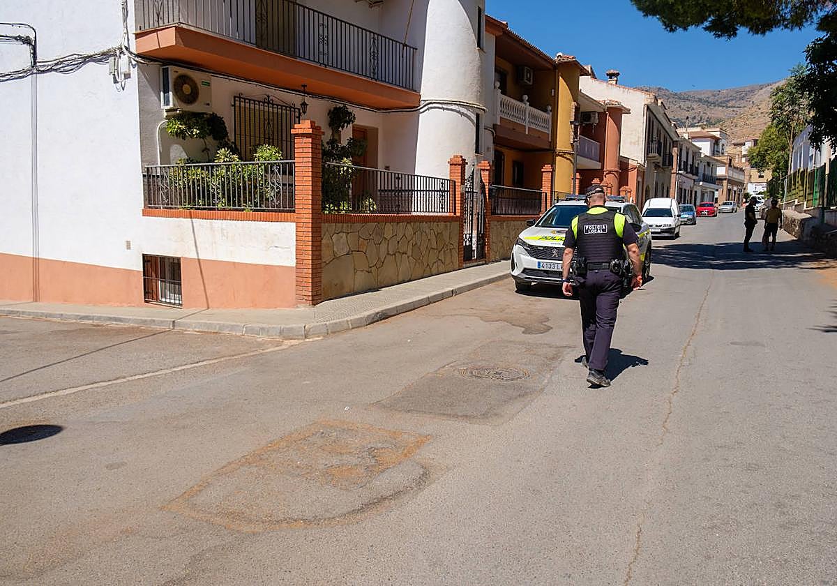 La avenida Diego de Siloé de Íllora, donde tuvo lugar el vil crimen del joven Juan.