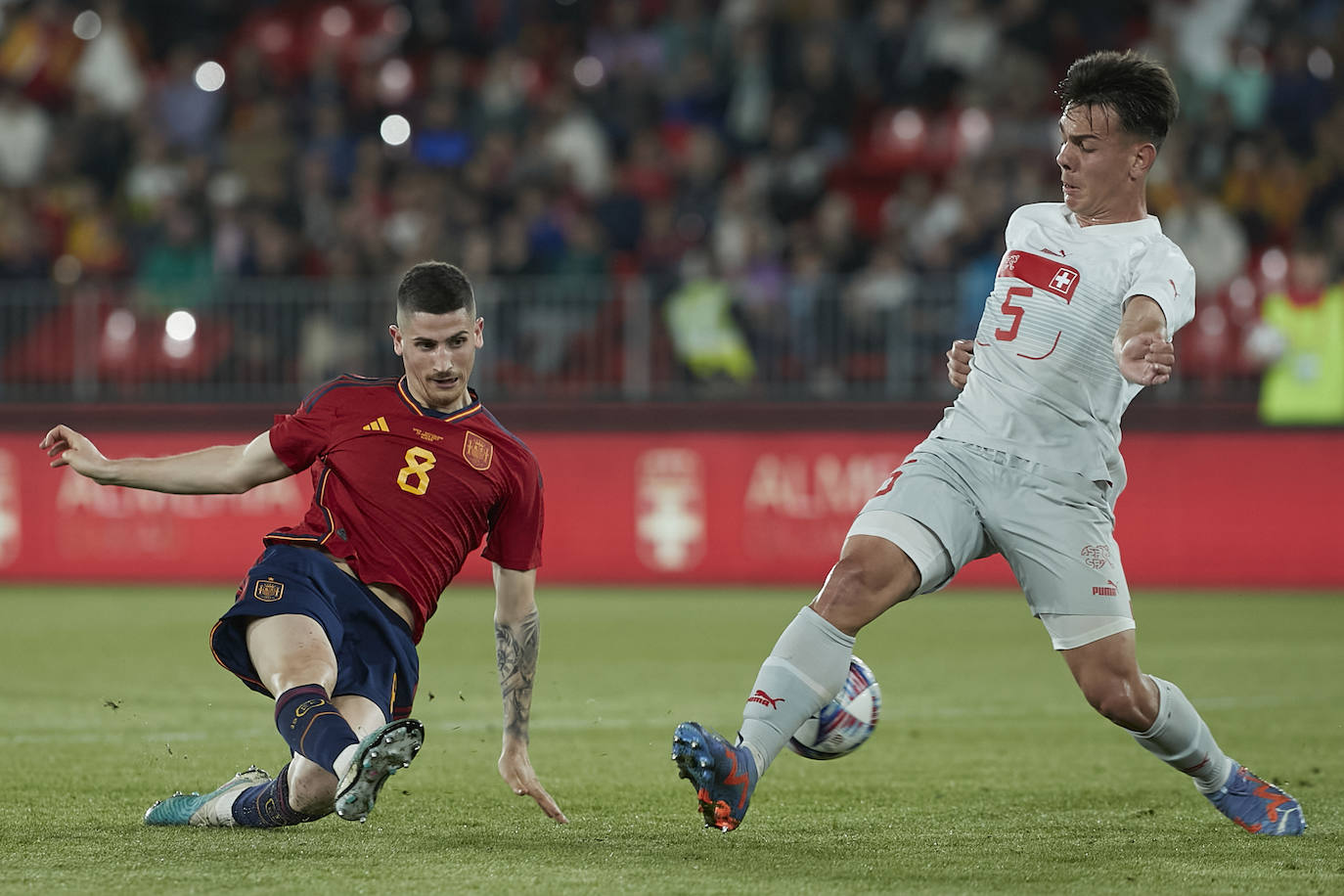 Las mejores imágenes de la remontada de España en Almería