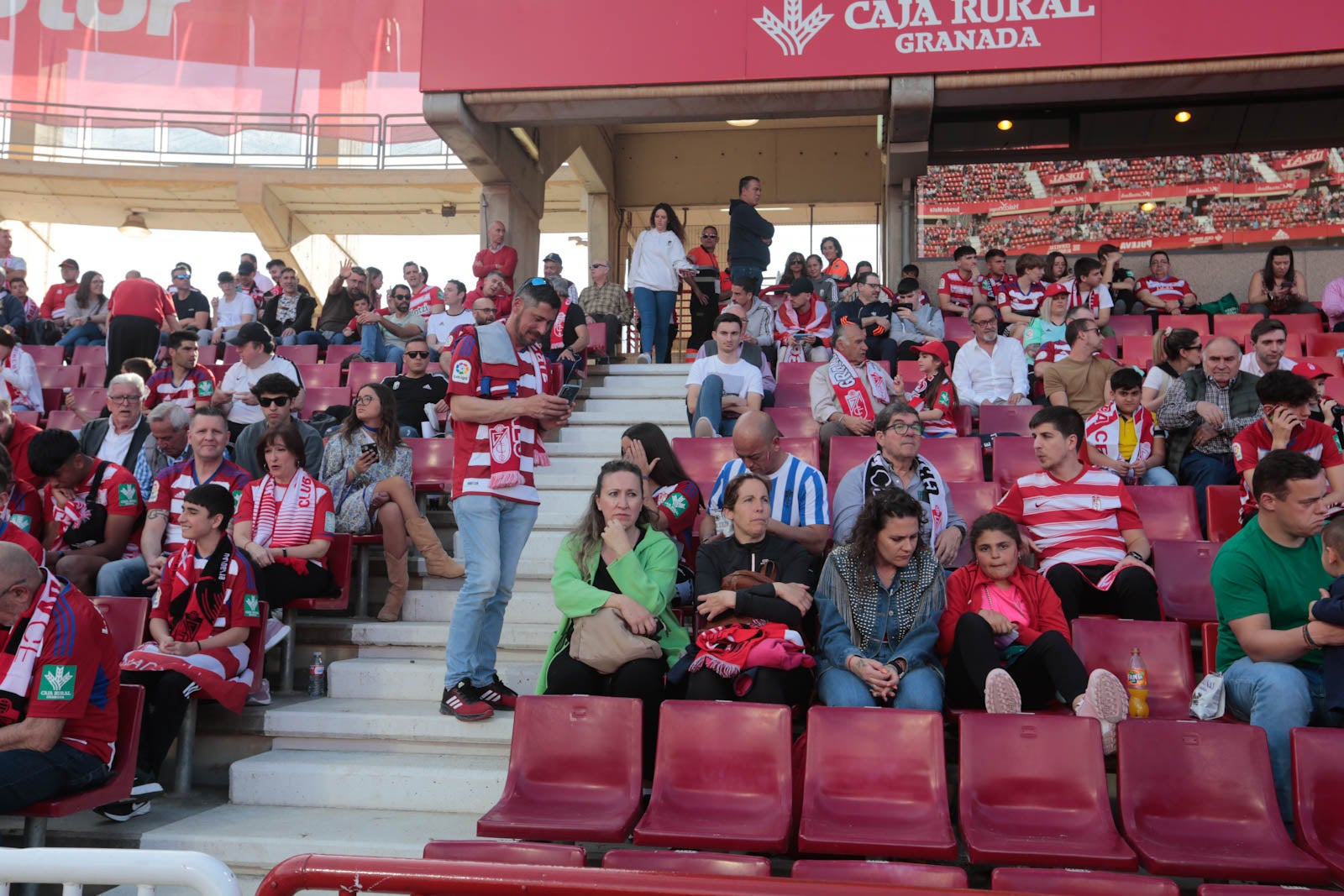 Encuéntrate en Los Cármenes en el Granada-Oviedo