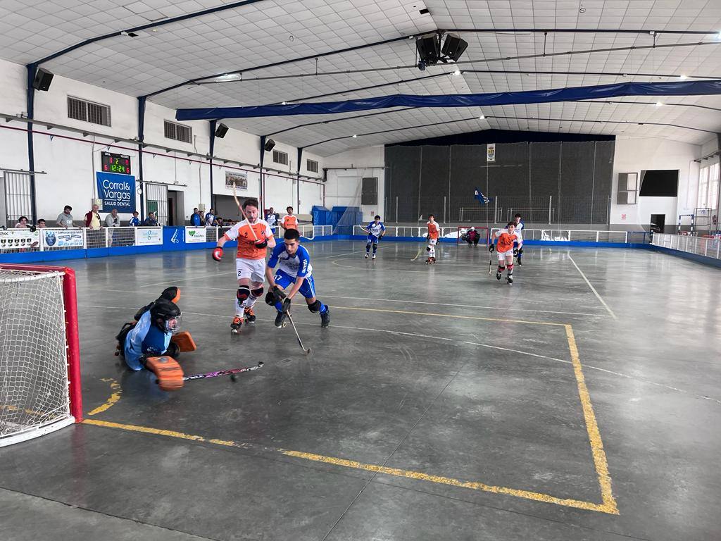 Lance de un partido del Patín Cájar.