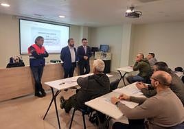 La formación ha tenido lugar en el aula de formación de la residencia de mayores del Colegio.