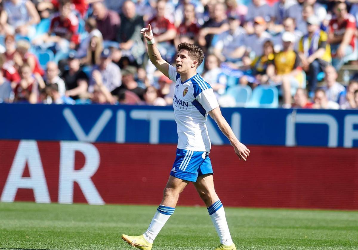 Giuliano brinda un gol a La Romareda.