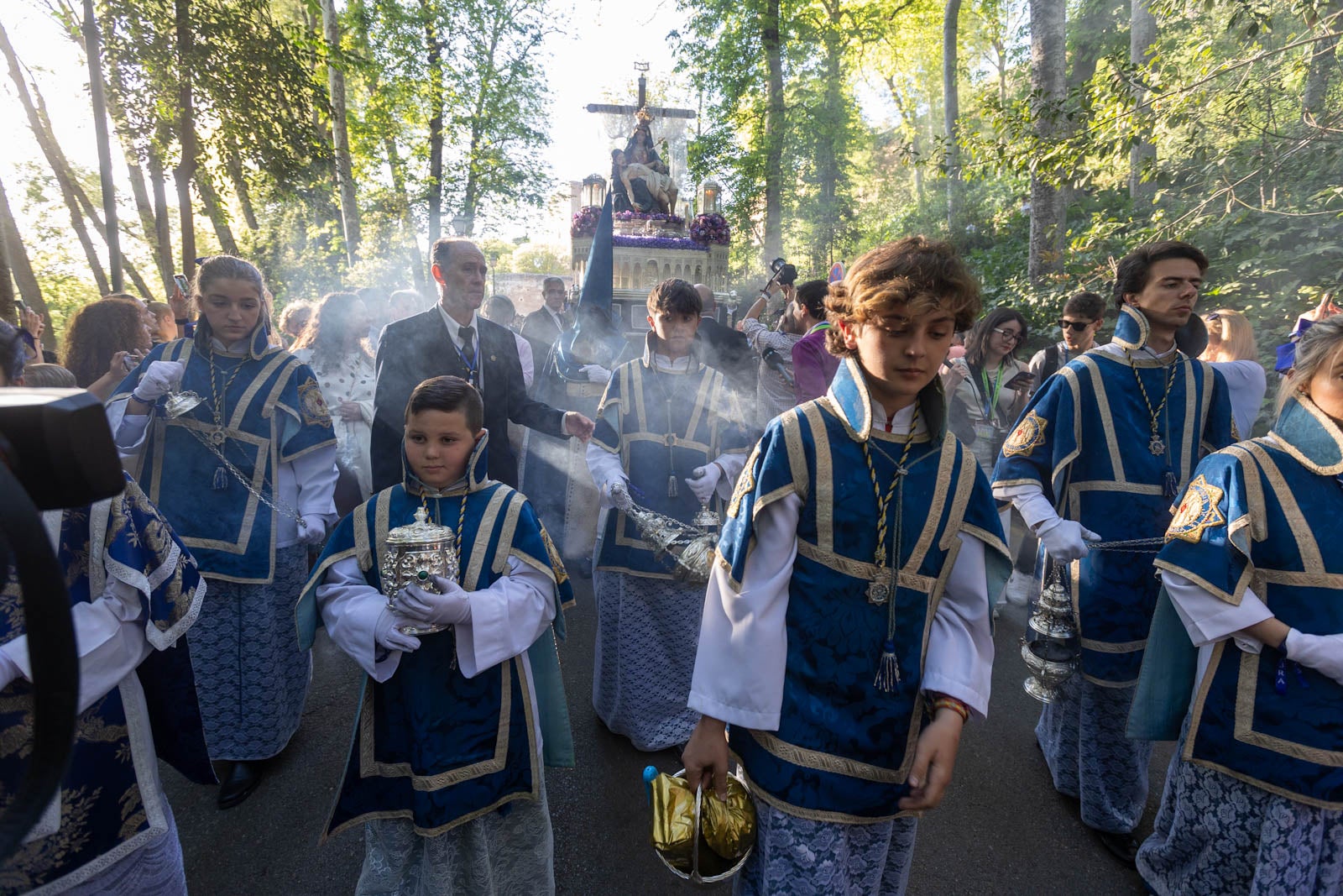 La procesión de Santa María de la Alhambra, en imágenes