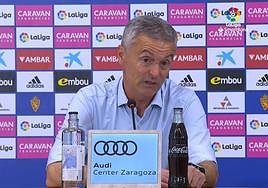 El entrenador del Zaragoza, Fran Escribá, durante su comparecencia de prensa.