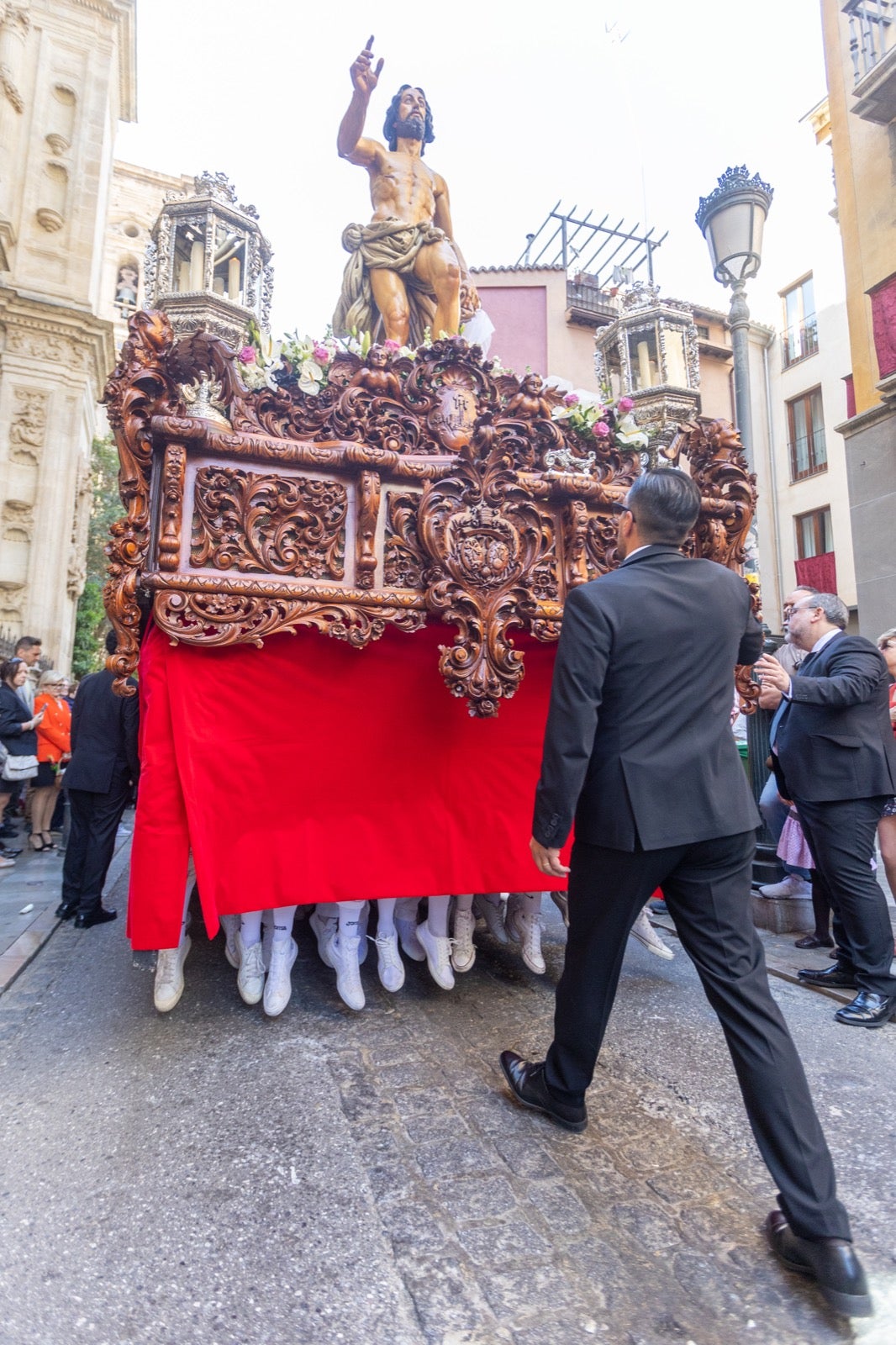 El Resucitado de Regina Mundi, uno de los broches de la Semana Santa granadina