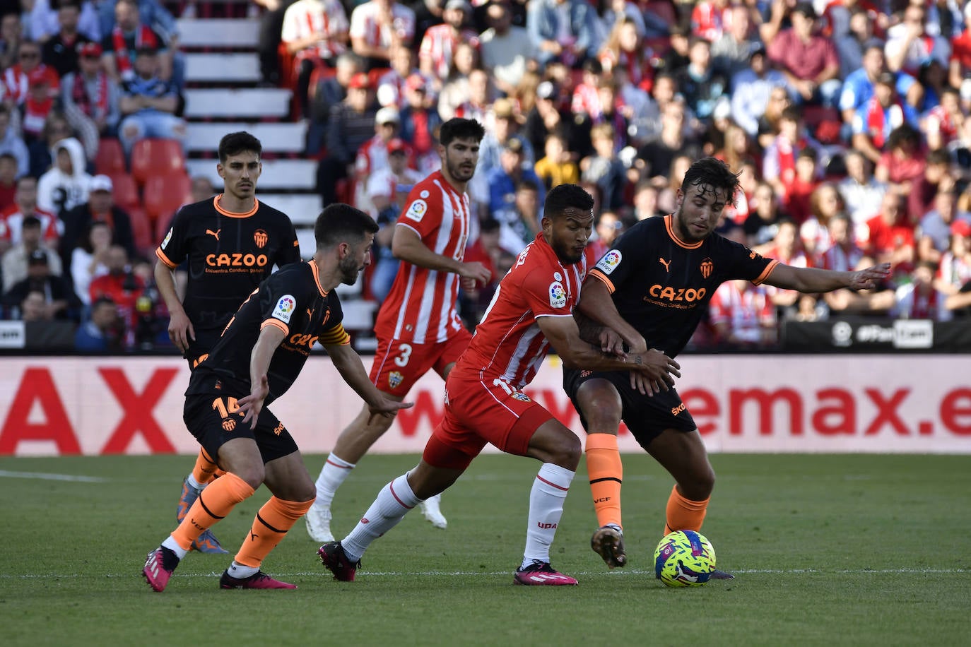 El Almería-Valencia, a pie de campo