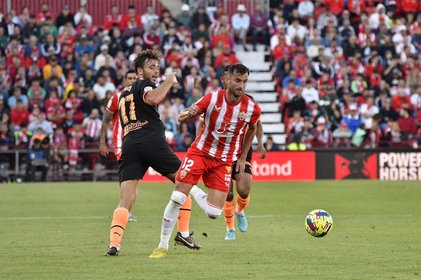 El Almería-Valencia, a pie de campo