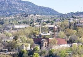 Imagen de la Fábrica de Municiones de Granada, que se extiende por casi un millón de metros cuadrados en El Fargue.