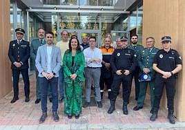 Catalina Madueño con los participantes en la reunión de Beas de Segura.