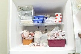 Sanidad aclara cómo guardar los alimentos en la nevera de forma segura.