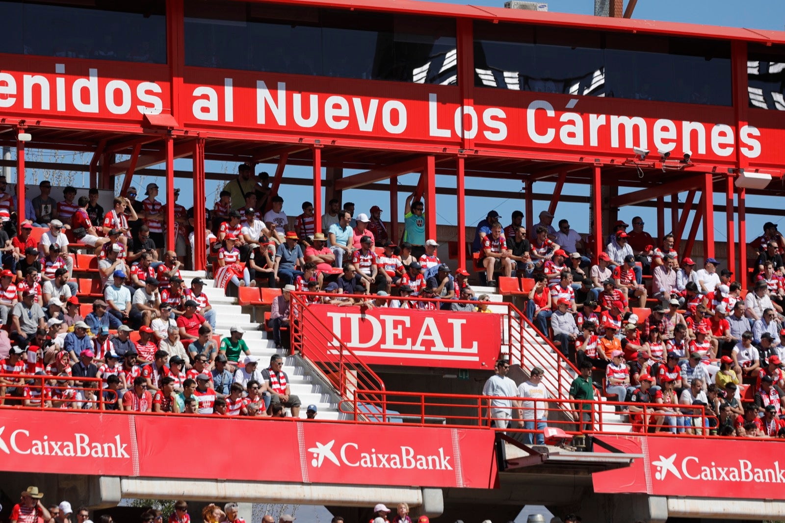 Encuéntrate en Los Cármenes en el Granada-Las Palmas