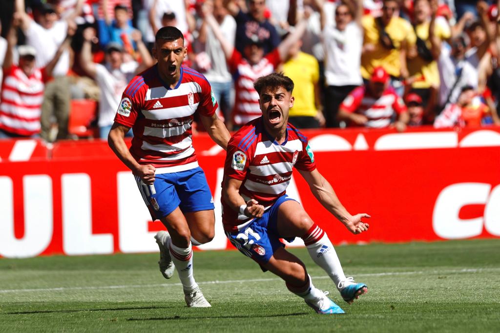 El triunfo del Granada ante Las Palmas, a ras de césped