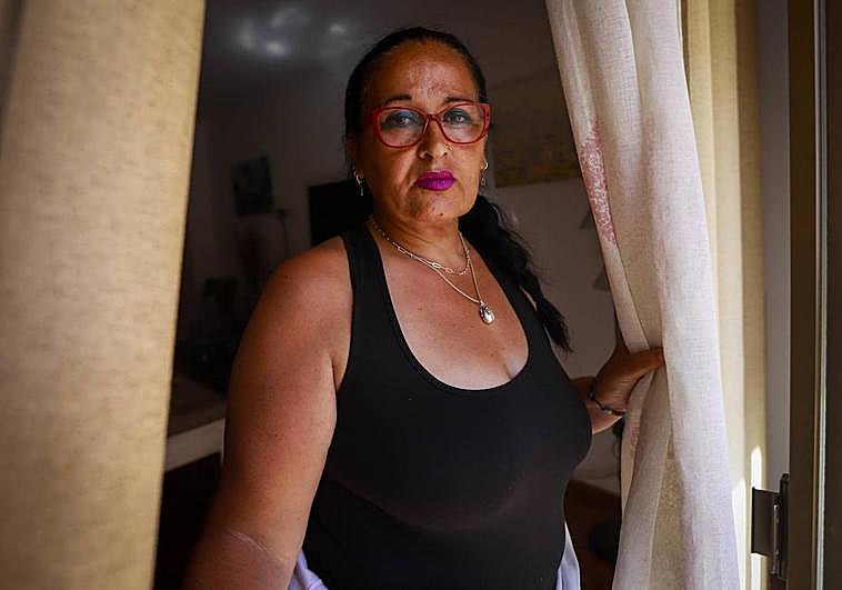 La motrileña posa para IDEAL en la vivienda.