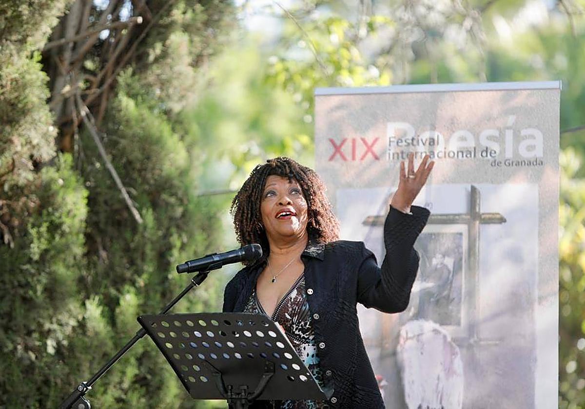 La poeta norteamericana Rita Dove, ayer en la Huerta.