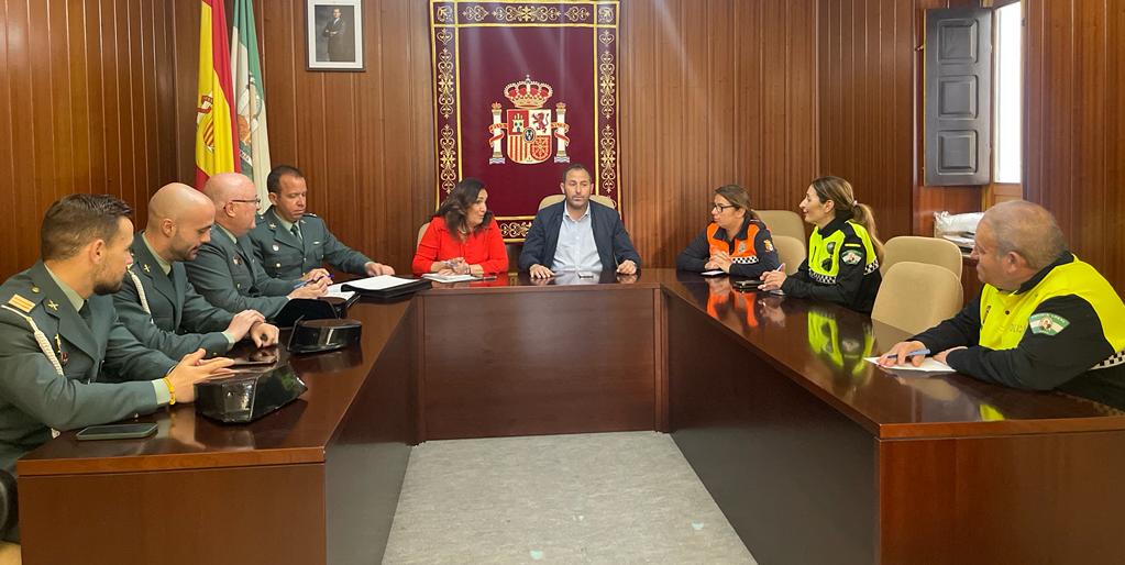 Dispositivo de seguridad para preservar el orden público en las fiestas de ibros | ideal