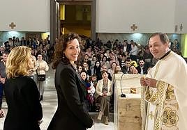 La alcaldesa María del Mar Vázquez Agüero, alcaldesa de Almería, durante la conmemoración.