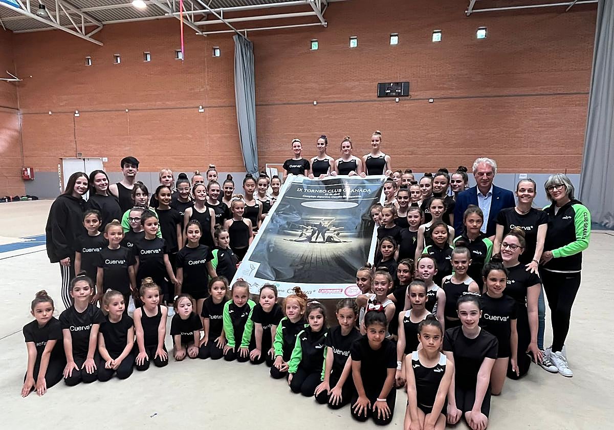 Medio millar de deportistas, en el torneo nacional de rítmica del Club Granada
