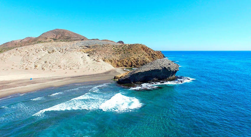 Playa de Mónsul.