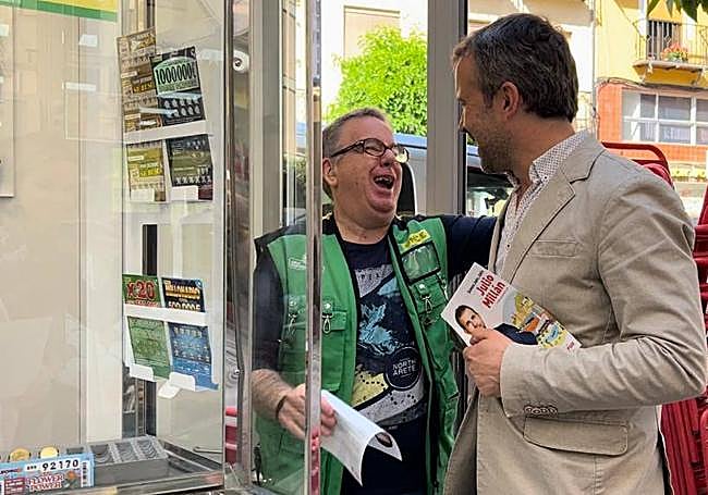 Julio Millán anuncia «el arreglo integral» de la calle Millán de Priego