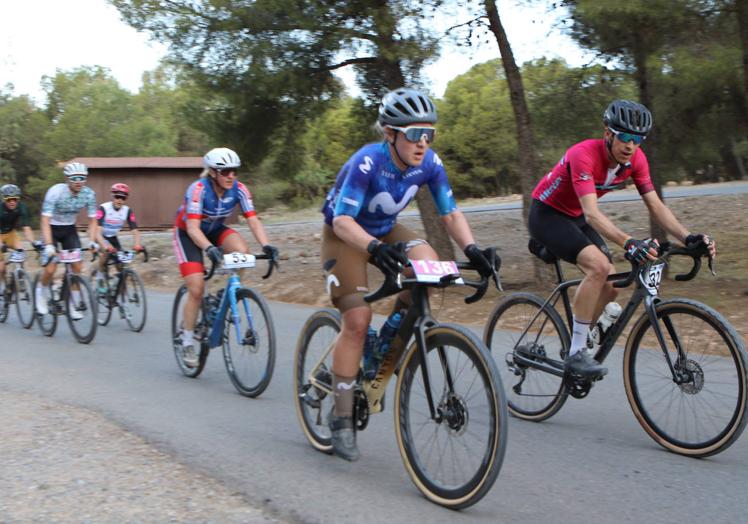 La carrera fue exigente tanto en categoría masculina como femenina.