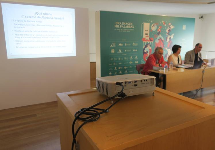 La presentación de 'El secreto de Mariana Pineda' en la sala Zaida.