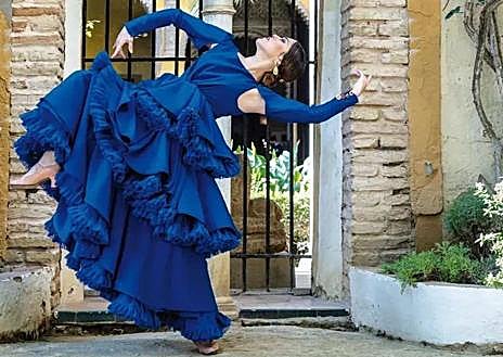 Imagen secundaria 1 - Diseños de Pablo Árbol para Patricia Guerrero.